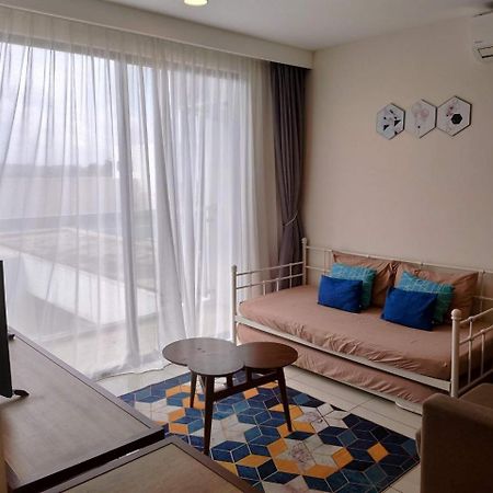 Casa Raudhah @ Timurbay Seafront Residence Kampung Sungai Karang Dış mekan fotoğraf